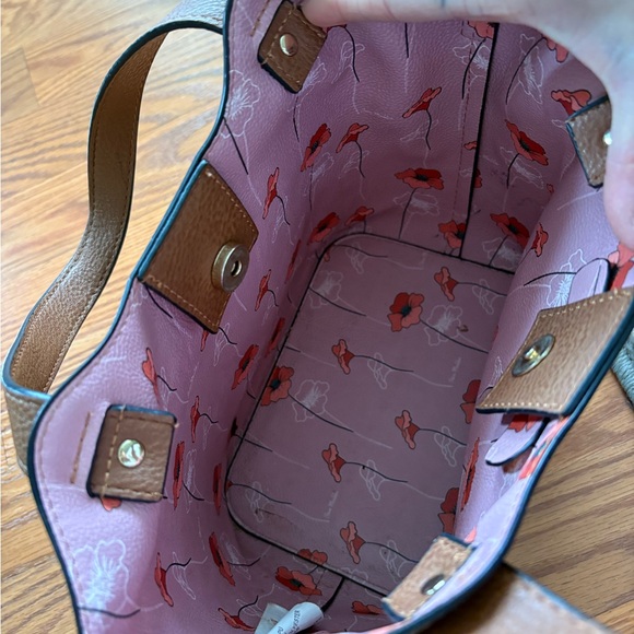 Steve Madden Mini Tote Bag - Picture 4 of 6